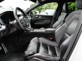 Volvo XC60 bei Gebrauchtwagen.expert - Abbildung (6 / 15)