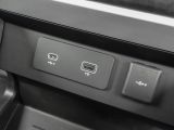 Land Rover Defender bei Gebrauchtwagen.expert - Abbildung (14 / 15)