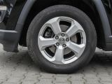 Jeep Compass bei Gebrauchtwagen.expert - Abbildung (3 / 15)