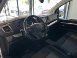 Opel Vivaro bei Gebrauchtwagen.expert - Abbildung (4 / 15) Opel Vivaro bei Gebrauchtwagen.expert - Abbildung (4 / 15)