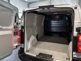 Opel Vivaro bei Gebrauchtwagen.expert - Abbildung (15 / 15) Opel Vivaro bei Gebrauchtwagen.expert - Abbildung (15 / 15)