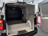 Opel Vivaro bei Gebrauchtwagen.expert - Abbildung (13 / 15) Opel Vivaro bei Gebrauchtwagen.expert - Abbildung (13 / 15)