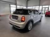 Mini Cooper S bei Gebrauchtwagen.expert - Abbildung (15 / 15)