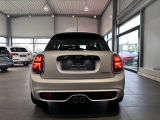 Mini Cooper S bei Gebrauchtwagen.expert - Abbildung (13 / 15)