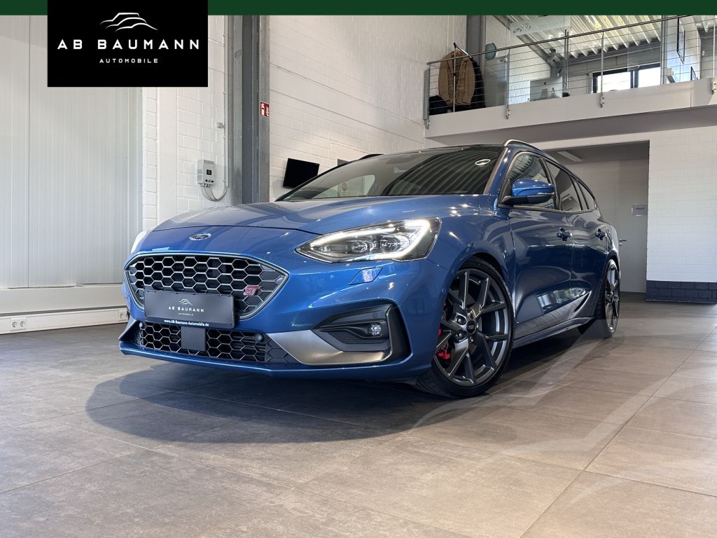 Ford Focus ST bei Gebrauchtwagen.expert - Hauptabbildung Ford Focus ST bei Gebrauchtwagen.expert - Hauptabbildung