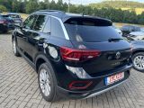VW T-Roc bei Gebrauchtwagen.expert - Abbildung (3 / 10)