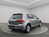 VW Golf VII bei Gebrauchtwagen.expert - Abbildung (5 / 15)