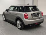 Mini Cooper bei Gebrauchtwagen.expert - Abbildung (3 / 15)
