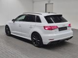 Audi A3 Sportback bei Gebrauchtwagen.expert - Abbildung (3 / 15) Audi A3 Sportback bei Gebrauchtwagen.expert - Abbildung (3 / 15)
