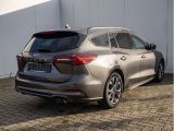 Ford Focus ST bei Gebrauchtwagen.expert - Abbildung (4 / 15) Ford Focus ST bei Gebrauchtwagen.expert - Abbildung (4 / 15)