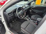 Ford Focus Turnier bei Gebrauchtwagen.expert - Abbildung (9 / 15) Ford Focus Turnier bei Gebrauchtwagen.expert - Abbildung (9 / 15)
