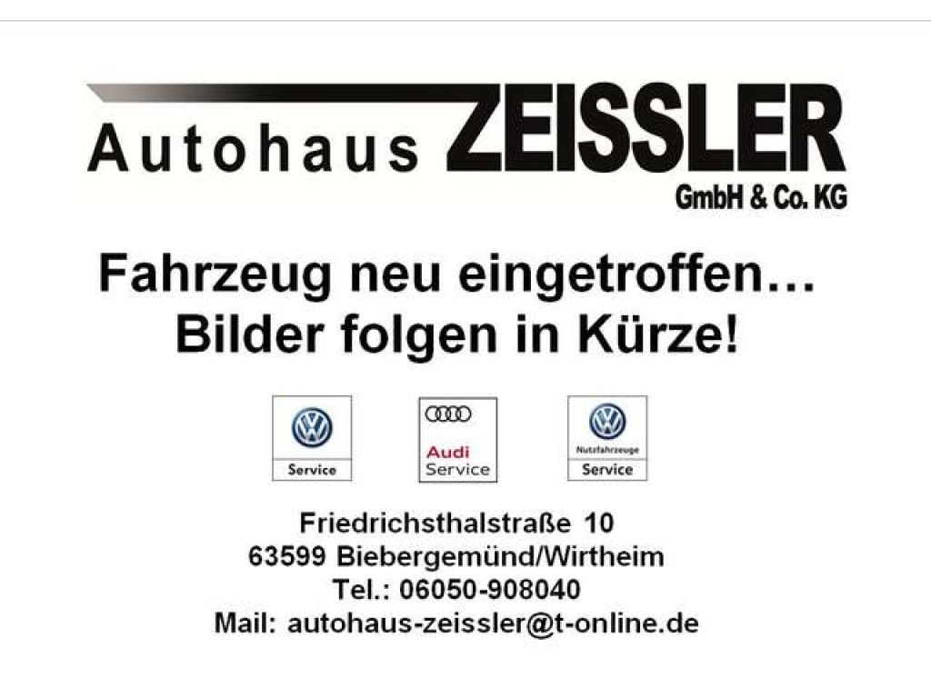 VW T-Roc bei Gebrauchtwagen.expert - Hauptabbildung