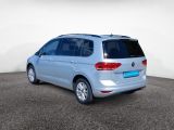 VW Touran bei Gebrauchtwagen.expert - Abbildung (4 / 15)