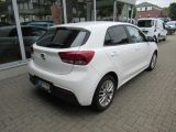 Kia Rio bei Gebrauchtwagen.expert - Abbildung (4 / 15)