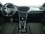 VW T-Roc bei Gebrauchtwagen.expert - Abbildung (7 / 15)