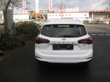 Ford Focus bei Gebrauchtwagen.expert - Abbildung (6 / 14)