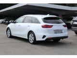 Kia Ceed bei Gebrauchtwagen.expert - Abbildung (5 / 15) Kia Ceed bei Gebrauchtwagen.expert - Abbildung (5 / 15)