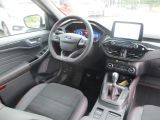 Ford Kuga bei Gebrauchtwagen.expert - Abbildung (9 / 12) Ford Kuga bei Gebrauchtwagen.expert - Abbildung (9 / 12)