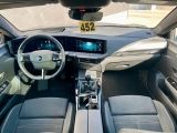 Opel Astra bei Gebrauchtwagen.expert - Abbildung (11 / 15) Opel Astra bei Gebrauchtwagen.expert - Abbildung (11 / 15)