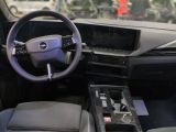 Opel Astra bei Gebrauchtwagen.expert - Abbildung (9 / 15) Opel Astra bei Gebrauchtwagen.expert - Abbildung (9 / 15)