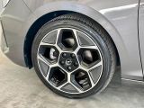 Opel Astra bei Gebrauchtwagen.expert - Abbildung (9 / 15) Opel Astra bei Gebrauchtwagen.expert - Abbildung (9 / 15)