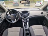 Chevrolet Cruze bei Gebrauchtwagen.expert - Abbildung (12 / 15) Chevrolet Cruze bei Gebrauchtwagen.expert - Abbildung (12 / 15)