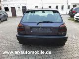 VW Golf bei Gebrauchtwagen.expert - Abbildung (6 / 14)
