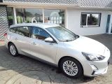 Ford Focus Turnier bei Gebrauchtwagen.expert - Abbildung (4 / 15)