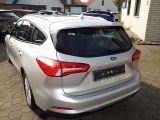 Ford Focus Turnier bei Gebrauchtwagen.expert - Abbildung (7 / 15)