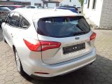 Ford Focus Turnier bei Gebrauchtwagen.expert - Abbildung (6 / 15)