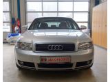 Audi A4 bei Gebrauchtwagen.expert - Abbildung (8 / 15)