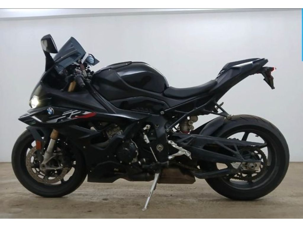 BMW 1000 bei Gebrauchtwagen.expert - Hauptabbildung BMW 1000 bei Gebrauchtwagen.expert - Hauptabbildung