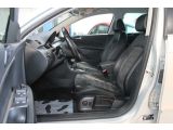 VW Passat bei Gebrauchtwagen.expert - Abbildung (12 / 15) VW Passat bei Gebrauchtwagen.expert - Abbildung (12 / 15)