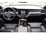 Volvo V60 bei Gebrauchtwagen.expert - Abbildung (14 / 15) Volvo V60 bei Gebrauchtwagen.expert - Abbildung (14 / 15)