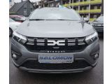 Dacia Sandero bei Gebrauchtwagen.expert - Abbildung (3 / 10)