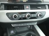 Audi A4 bei Gebrauchtwagen.expert - Abbildung (14 / 15) Audi A4 bei Gebrauchtwagen.expert - Abbildung (14 / 15)