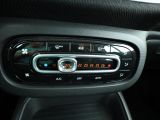 Smart smart fortwo bei Gebrauchtwagen.expert - Abbildung (14 / 15)