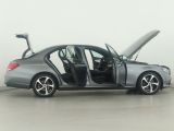 Mercedes-Benz E-Klasse bei Gebrauchtwagen.expert - Abbildung (8 / 15)