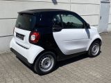 Smart smart fortwo bei Gebrauchtwagen.expert - Abbildung (3 / 15)