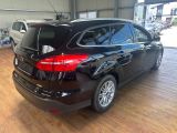 Ford Focus Turnier bei Gebrauchtwagen.expert - Abbildung (2 / 15)