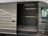 VW Crafter bei Gebrauchtwagen.expert - Abbildung (9 / 15) VW Crafter bei Gebrauchtwagen.expert - Abbildung (9 / 15)