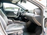 Mercedes-Benz A-Klasse bei Gebrauchtwagen.expert - Abbildung (3 / 15) Mercedes-Benz A-Klasse bei Gebrauchtwagen.expert - Abbildung (3 / 15)