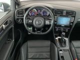 VW Golf VII bei Gebrauchtwagen.expert - Abbildung (11 / 15)