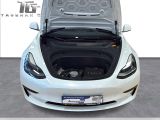 Tesla Model 3 bei Gebrauchtwagen.expert - Abbildung (8 / 15) Tesla Model 3 bei Gebrauchtwagen.expert - Abbildung (8 / 15)
