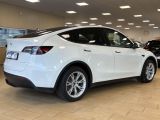 Tesla Model Y bei Gebrauchtwagen.expert - Abbildung (6 / 15)