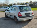 Renault Clio bei Gebrauchtwagen.expert - Abbildung (5 / 15)