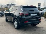 Jeep Compass bei Gebrauchtwagen.expert - Abbildung (4 / 11) Jeep Compass bei Gebrauchtwagen.expert - Abbildung (4 / 11)