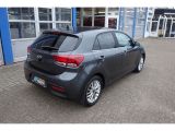 Kia Rio bei Gebrauchtwagen.expert - Abbildung (4 / 15)