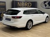 Opel Insignia bei Gebrauchtwagen.expert - Abbildung (10 / 10) Opel Insignia bei Gebrauchtwagen.expert - Abbildung (10 / 10)