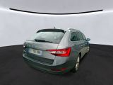 Skoda Superb bei Gebrauchtwagen.expert - Abbildung (6 / 9)
